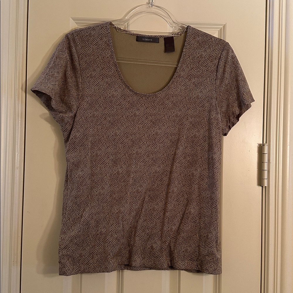 Liz Claiborne Brown Short Sleeve Tee